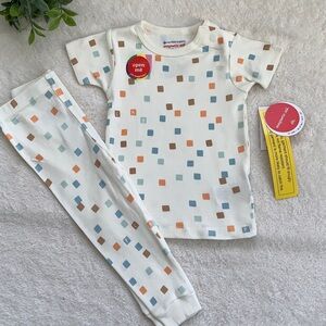 NWT Magnetic Me Organic Cotton Pajama Set 12-18M Hip to be Square Neutral